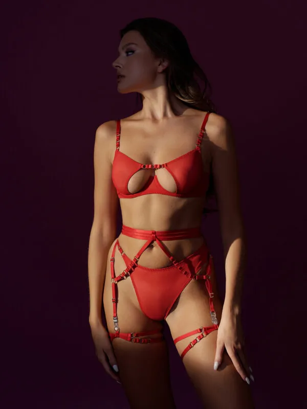Chloe red